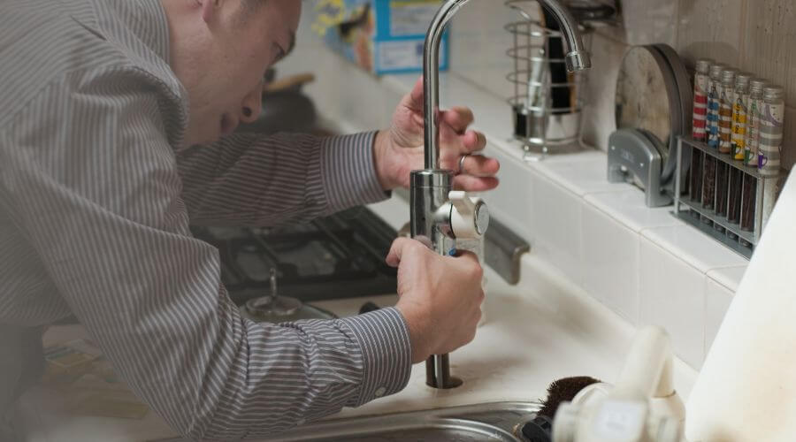 Professional water heater repair in Abbott, TX